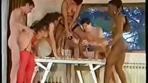 சூடான லெஸ்பியன் குளத்தில் cuddling அம்மா ஆபாச திரைப்படங்கள் மற்றும் masturbating