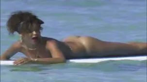 முதிர்ந்த பொன்னிற அம்மா xxx HD வீடியோக்கள் முத்தமிட்டேன்