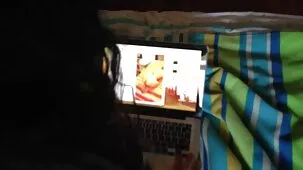 அழகான சிஸ்ஸி லாரன் தனது புண்டையை விரல் sexx அம்மா விட்டு சிவப்பு காலணிகளில் விந்து வெளியேறுகிறார்