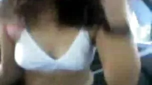 பொன்னிற ரஷியன் அழகு தடவுகிறது பெரிய புண்டை அம்மா செக்ஸ் அவரது உடல் எண்ணெய் முன் stroking